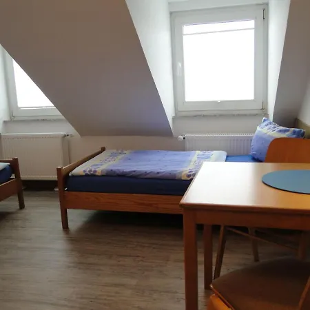 Haus St. Josef بيت شباب فالندار