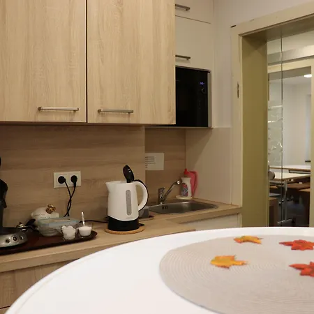 Haus St. Josef * فالندار