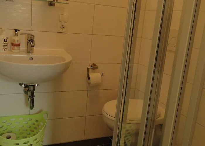 Haus St. Josef Hostel *